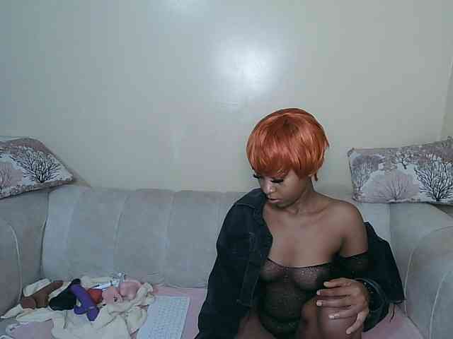 ItsYaGirlPookie webcam