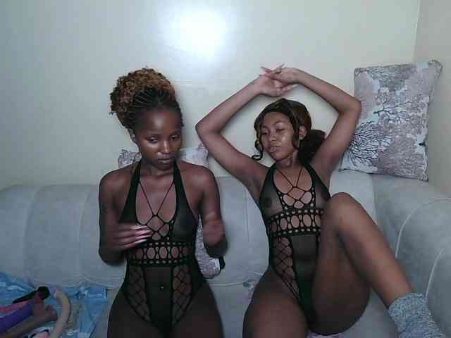 ItsYaGirlPookie webcam