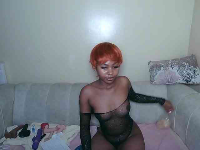 ItsYaGirlPookie webcam