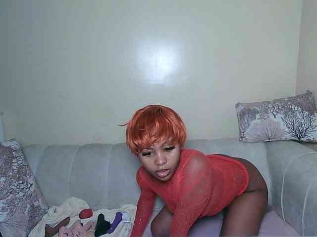 ItsYaGirlPookie webcam