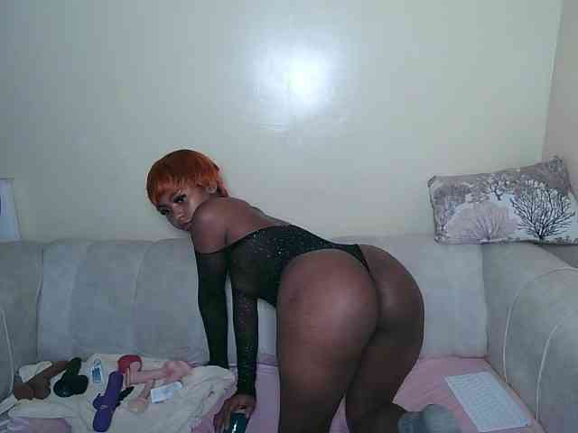 ItsYaGirlPookie webcam