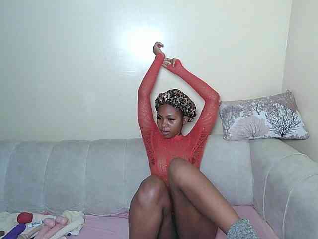 ItsYaGirlPookie webcam