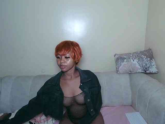 ItsYaGirlPookie webcam