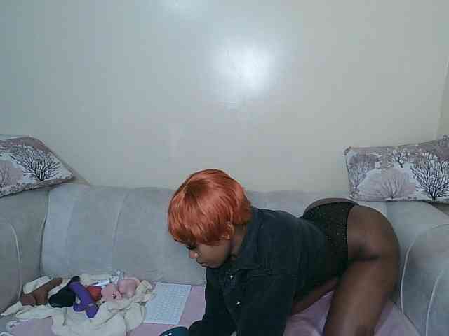 ItsYaGirlPookie webcam
