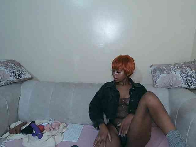 ItsYaGirlPookie webcam