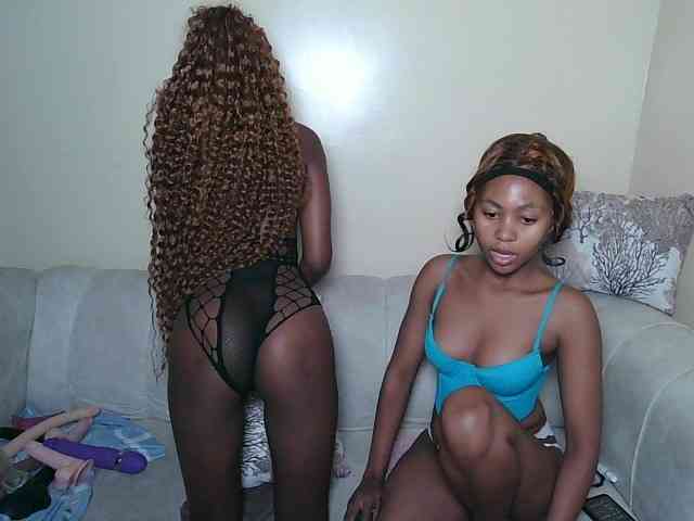 ItsYaGirlPookie webcam