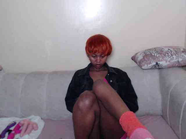 ItsYaGirlPookie webcam