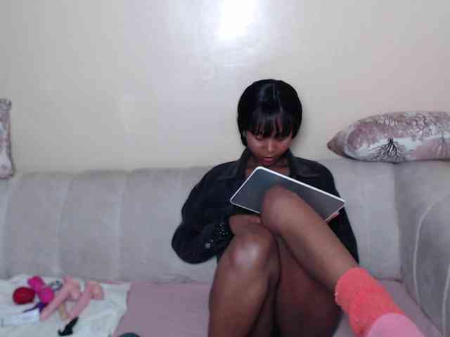 ItsYaGirlPookie webcam