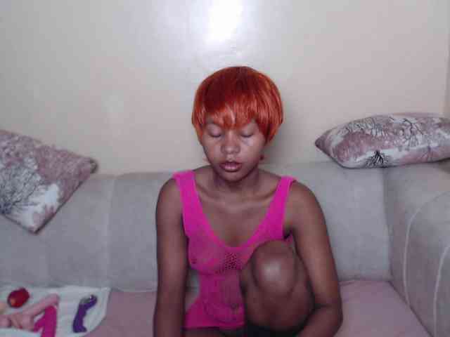 ItsYaGirlPookie webcam