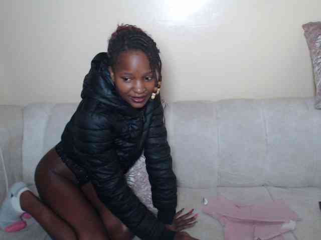 ItsYaGirlPookie webcam