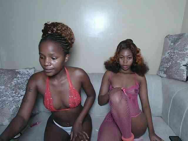 ItsYaGirlPookie webcam
