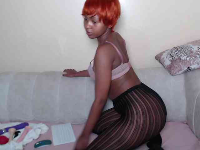 ItsYaGirlPookie webcam