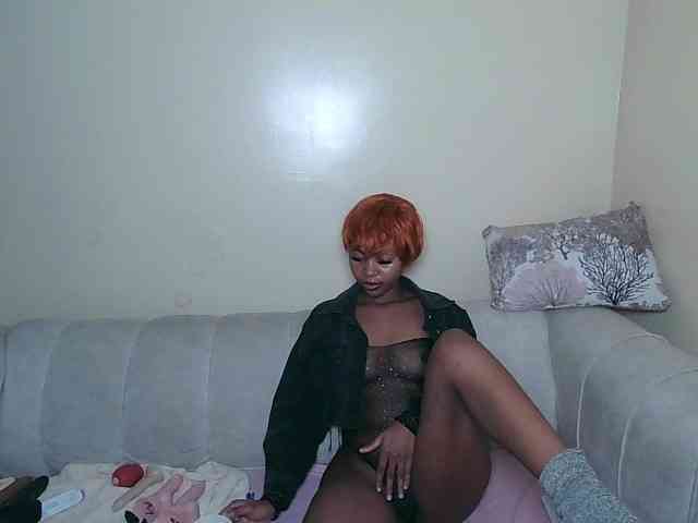 ItsYaGirlPookie webcam