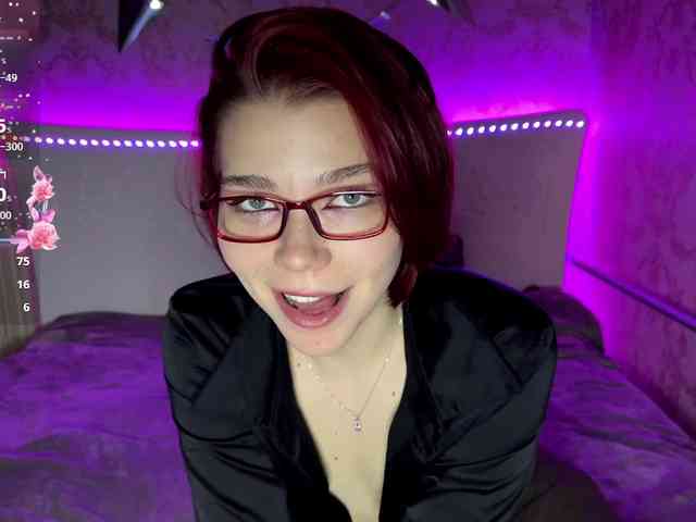 TraceyKalani webcam