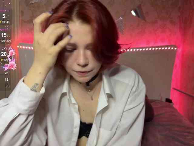 TraceyKalani webcam