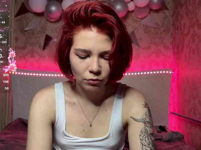 TraceyKalani webcam