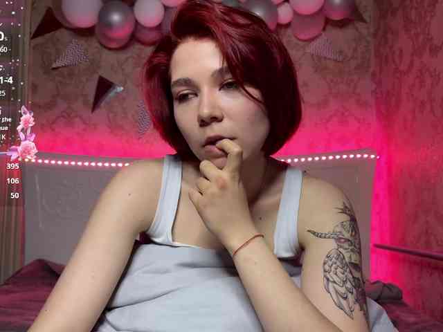 TraceyKalani webcam