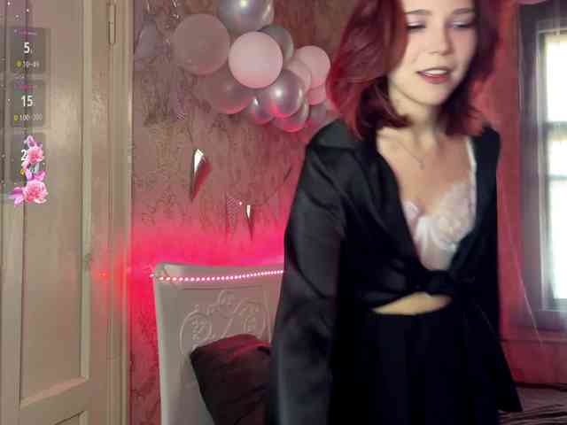 TraceyKalani webcam