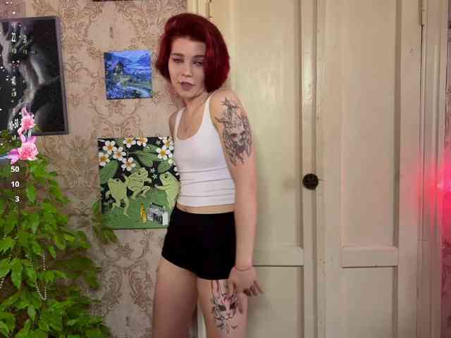 TraceyKalani webcam
