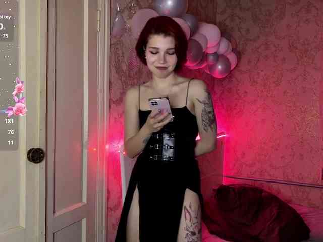 TraceyKalani webcam