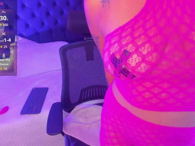 RoxanneStorm live cam on BongaCams