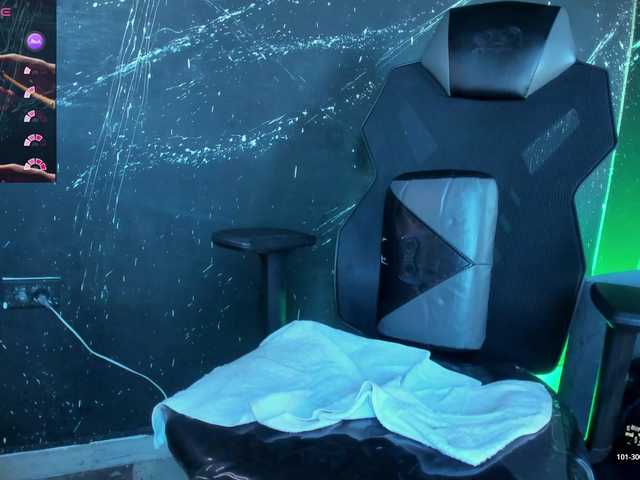 RoxanneStorm live webcam show
