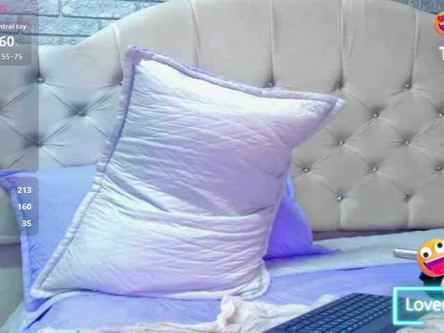 RoxanneStorm live cam on BongaCams