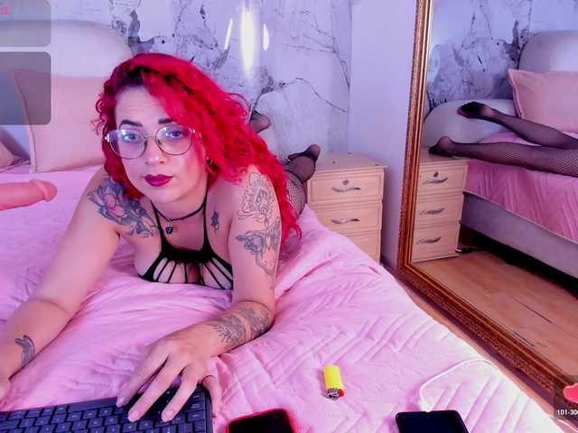 RoxanneStorm live cam on BongaCams
