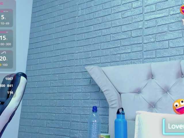 RoxanneStorm live cam on BongaCams