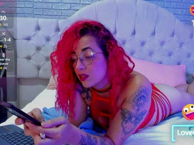 RoxanneStorm live cam on BongaCams