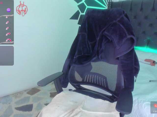 RoxanneStorm live cam on BongaCams