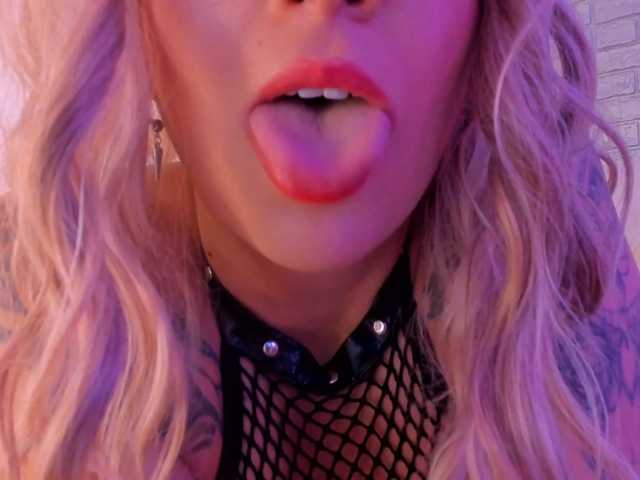 RoxanneStorm