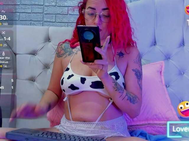RoxanneStorm live cam preview