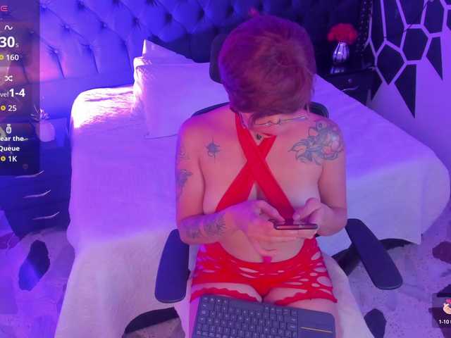 RoxanneStorm live cam on BongaCams