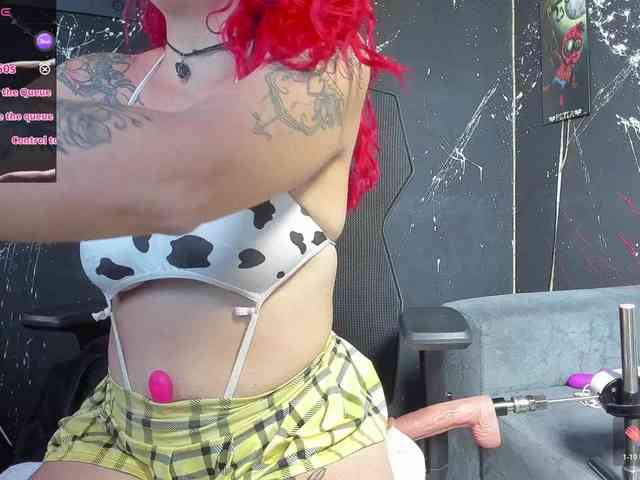 RoxanneStorm webcam