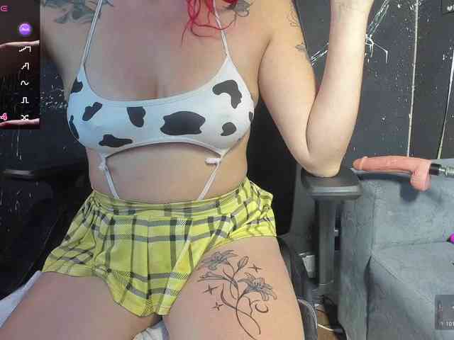RoxanneStorm webcam