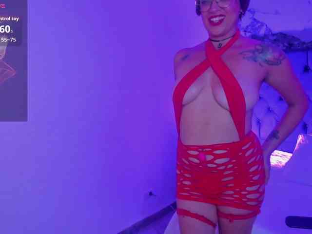 RoxanneStorm webcam