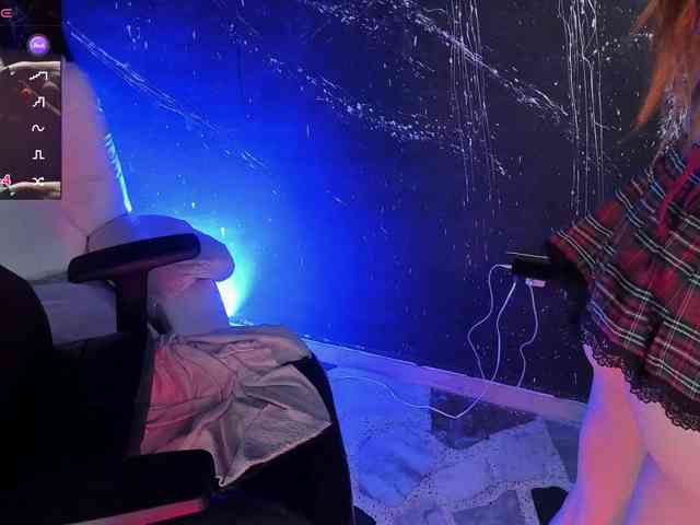 RoxanneStorm webcam