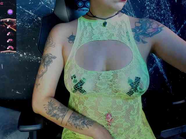 RoxanneStorm