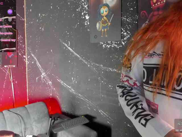 RoxanneStorm webcam