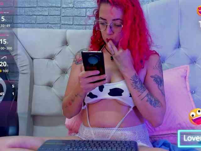 RoxanneStorm webcam