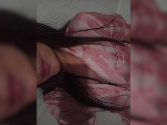 me-la-nia19 online