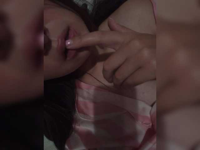 me-la-nia19