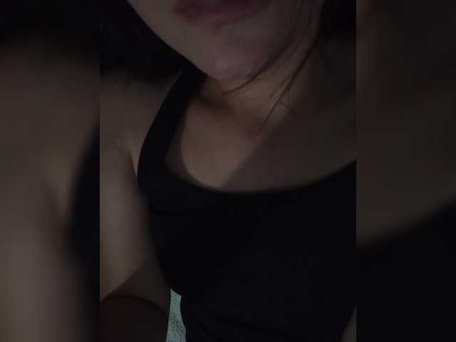 me-la-nia19 live cam on BongaCams