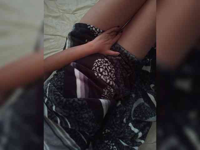 me-la-nia19 Sex Cam Show