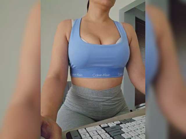 ILANA69 live cam on BongaCams