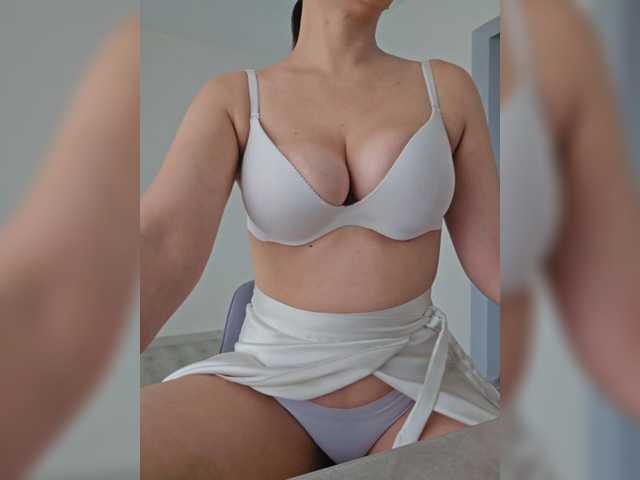 ILANA69 live cam on BongaCams