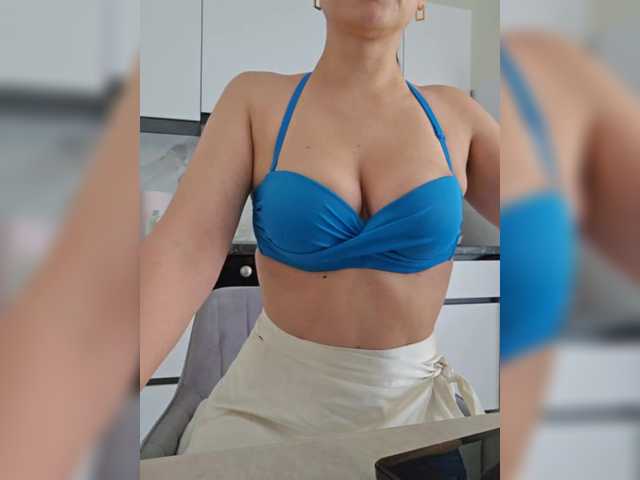 ILANA69 live cam on BongaCams