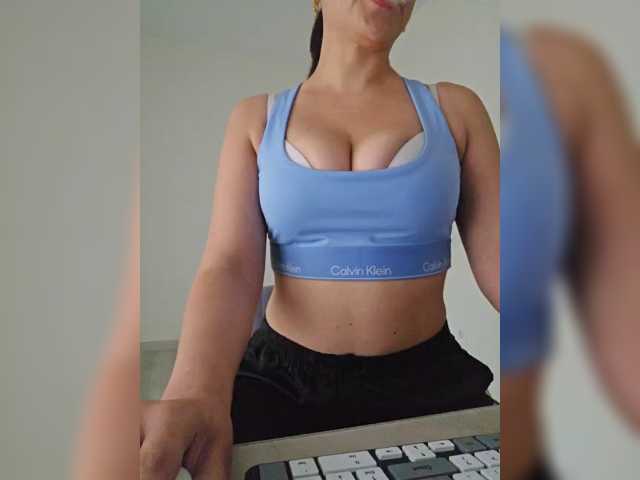 ILANA69, live now on BongaCams