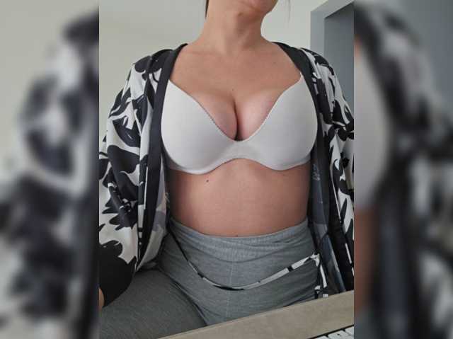 ILANA69 live cam on BongaCams